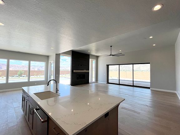 4th image of 4869 Limber Pine Dr