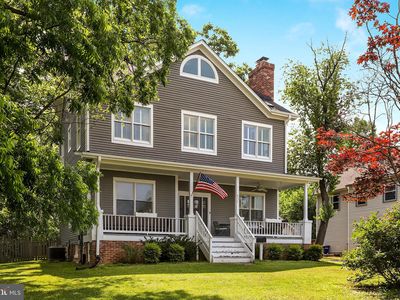 890 Station St, Herndon, VA, 20170
