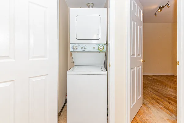 Rented by MySpaceNYC | media 8