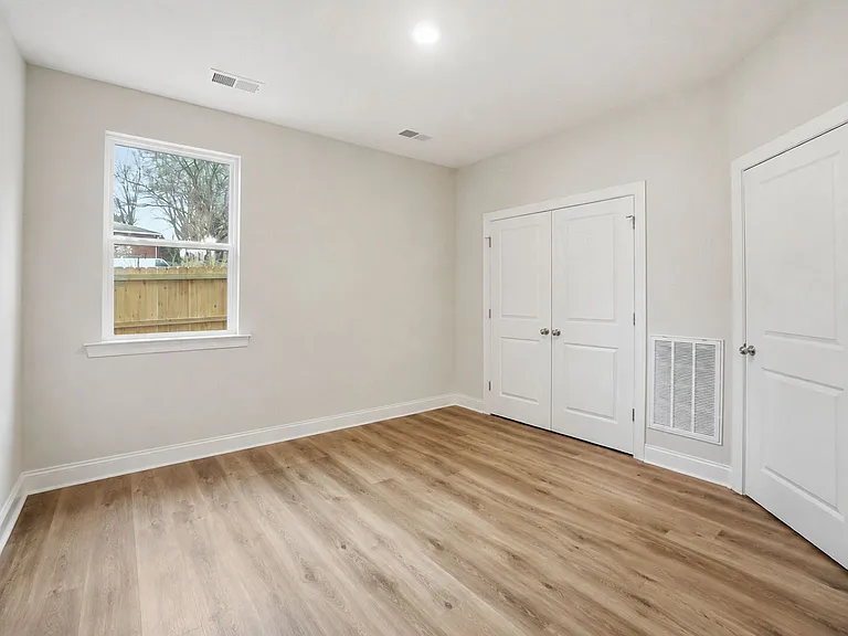 8931 Sharonbrook Dr — Photo 6