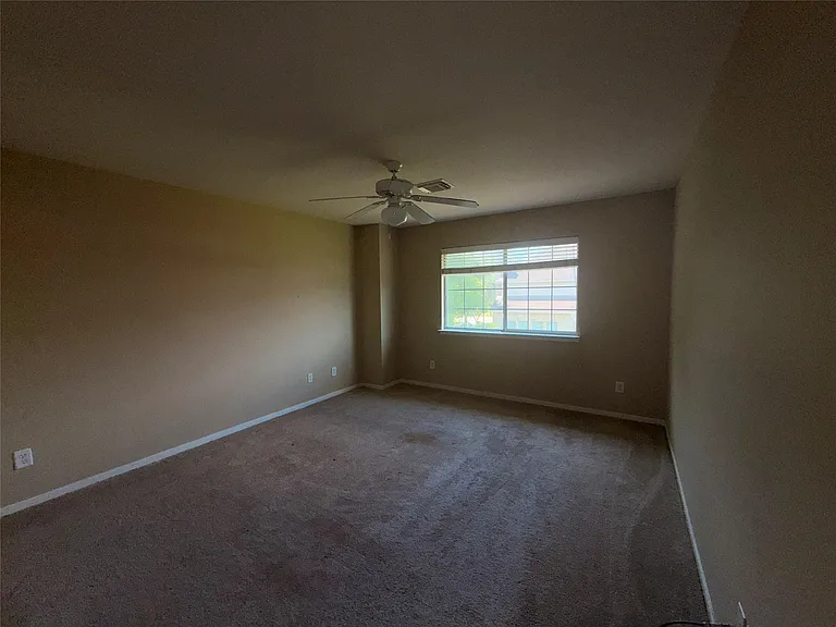 14009 Hollow Canyon Ln — Photo 11