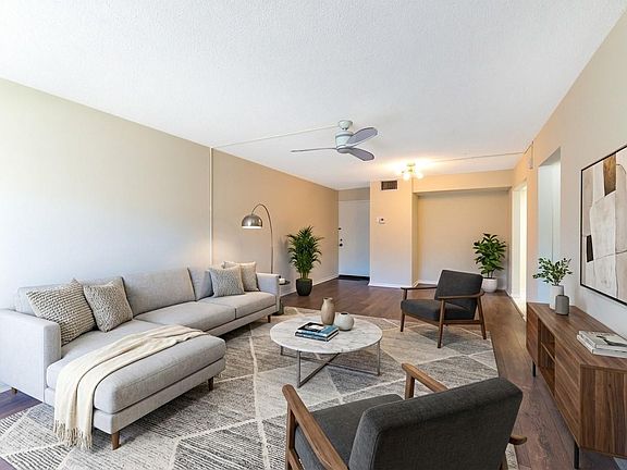 3rd image of 1428 SE 4 #144