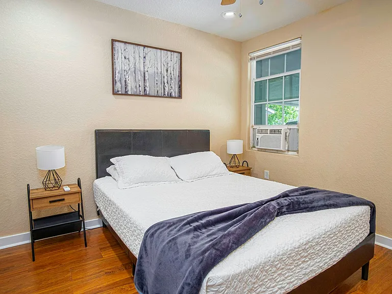 121 Douglas Way St #B — Photo 6