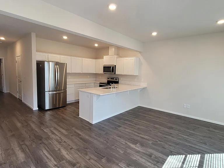 2605 NE 115th Pl — Photo 3