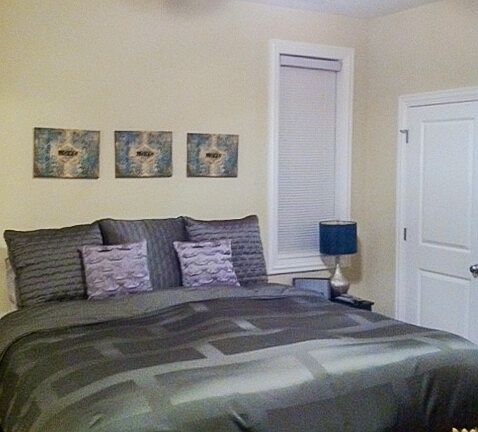 4th image of 2843 N Southport Ave #1