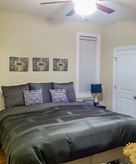2843 N Southport Ave #1 — Photo 4