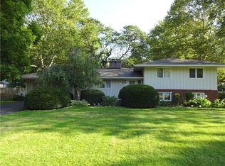 91 Sunset Blvd, Pittsford, NY 14534