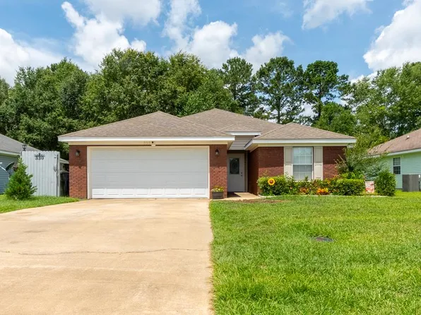 330 Brushfire Dr, Dothan, AL 36305