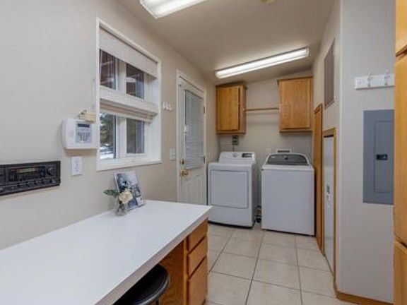 4th image of 3007 E Fort Sumter Ln