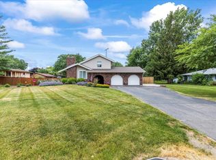 1232 Meadowlark Ln, Elkhorn, WI 53121