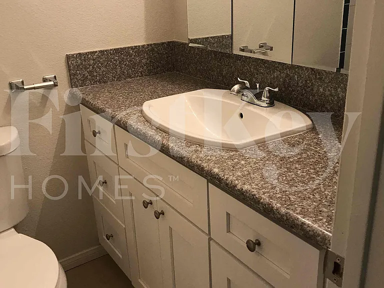 1810 Renada Cir — Photo 12