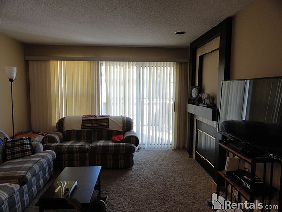 3rd image of 2165 Shenandoah Ct N #C