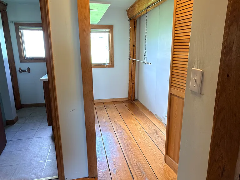 9 Ten Acre Dr — Photo 9