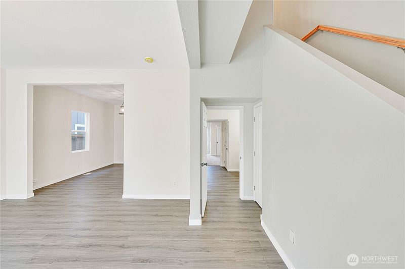 4th image of 1408 S J St