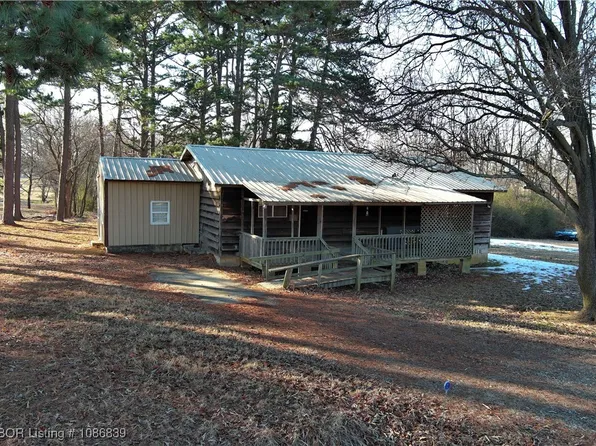 106 Cowan Ln, Pocola, OK 74902