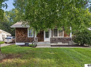 4806 Charles St, Omaha, NE 68132