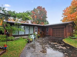 46 Quinpool Cres, Ottawa, ON K2H6J1