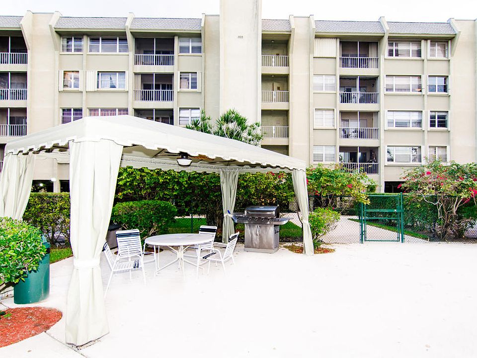 1st image of 505 Spencer Dr APT 402