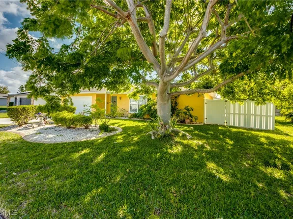 5905 Untermeyer Ct, North Fort Myers, FL 33903