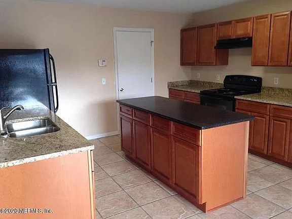 2nd image of 8456 W Oak Crossing Dr