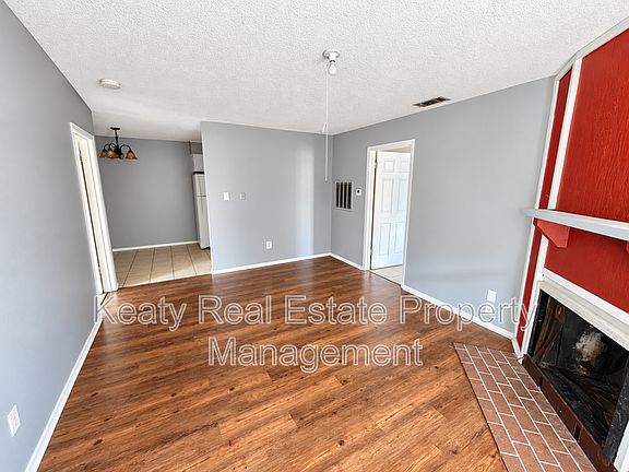 4th image of 108 Meudon St APT D