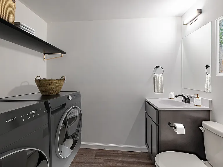 Wellington Townhomes — Photo 8