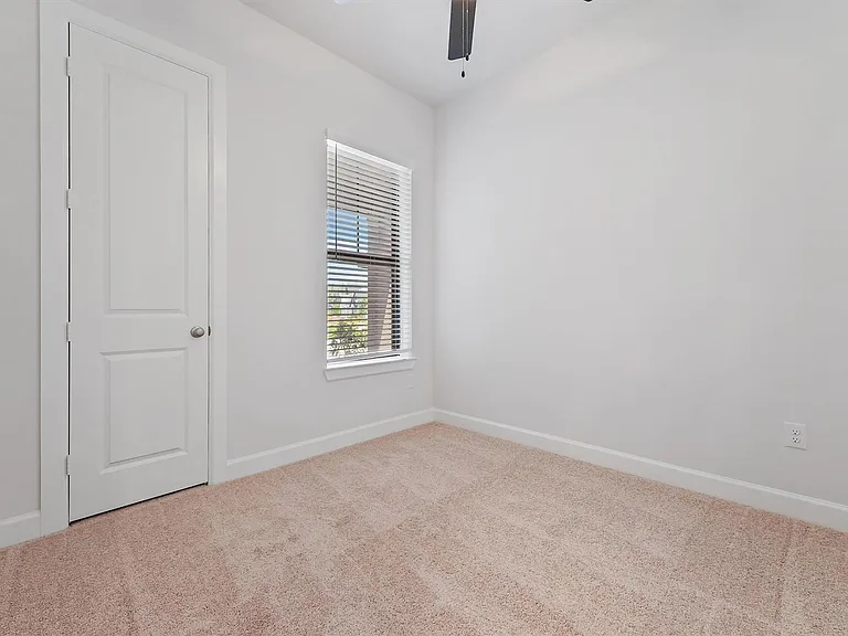 10518 William Park Dr — Photo 14