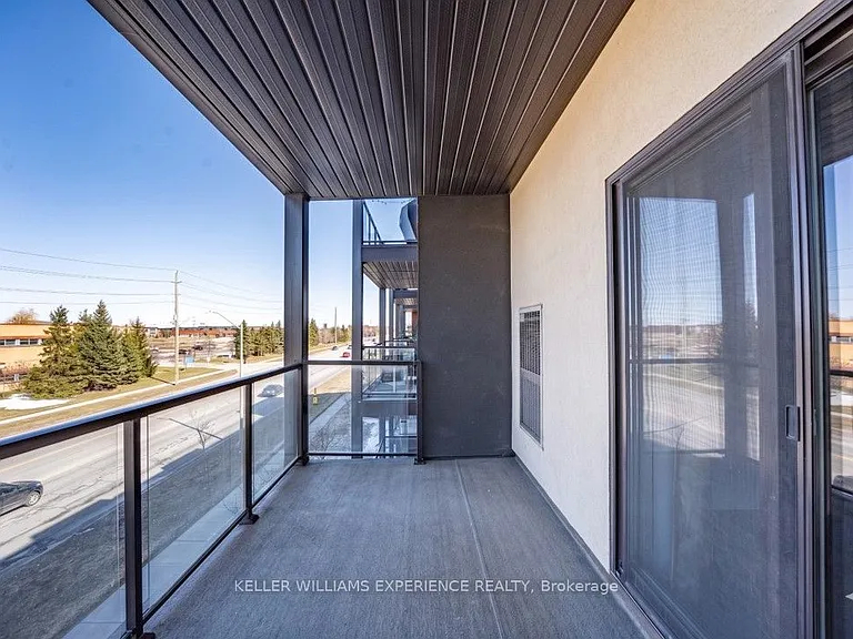 720 Yonge St #307 — Photo 16