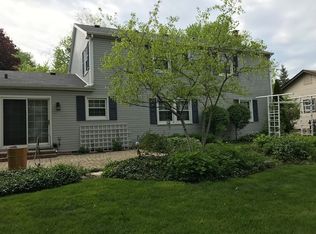 620 Woodhollow Ln, Buffalo Grove, IL