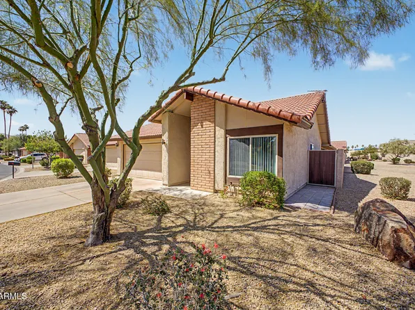 5212 E TAMBLO Drive, Phoenix, AZ 85044