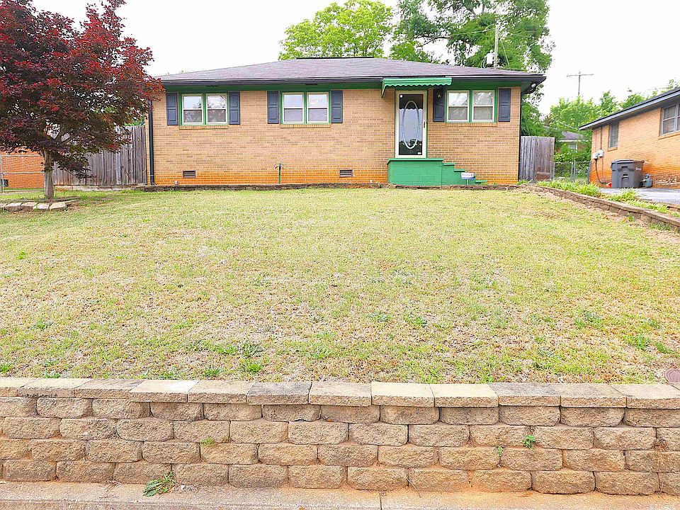 1st image of 127 Norris Ct