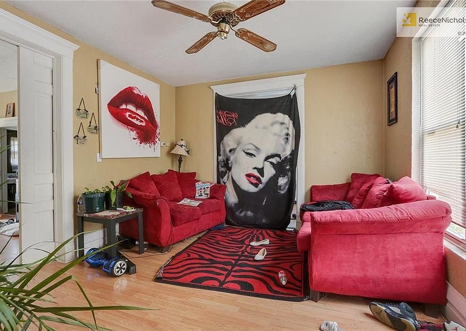 Unit 1-Living Room