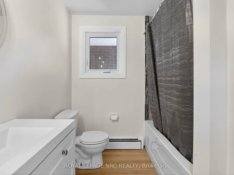 268 Henrietta St — Photo 27
