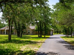 282 SHANNON RDG, Floresville, TX 78114