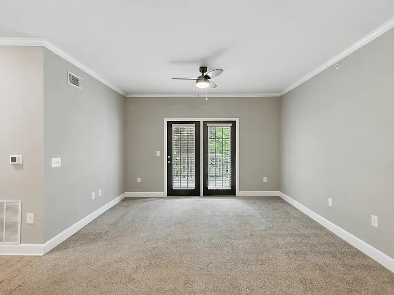Harbor Creek Apartments — Photo 36