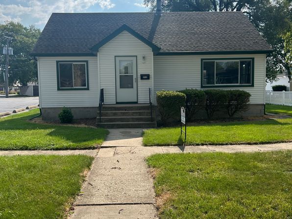 252 N La Salle Ave