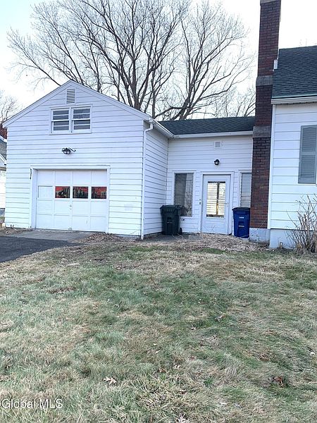 3rd image of 31 James Street