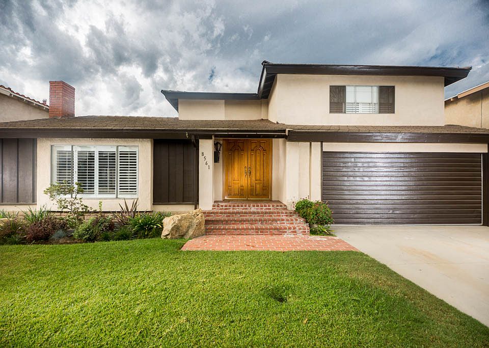 1st image of 8561 Dorrington Ave