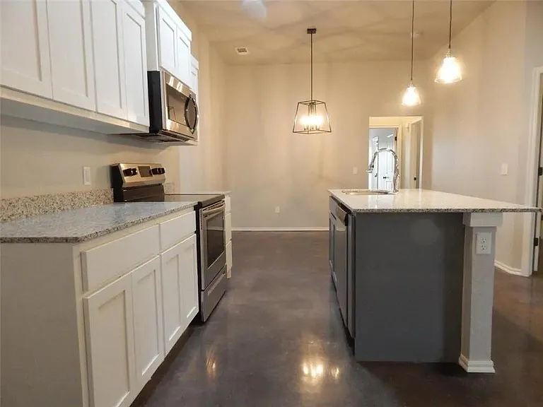 205 Park Pl — Photo 9