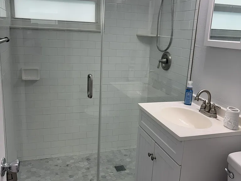 315 Van Buren St #203B — Photo 9