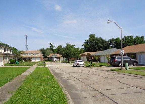 3rd image of 2032 Spanish Oaks Dr
