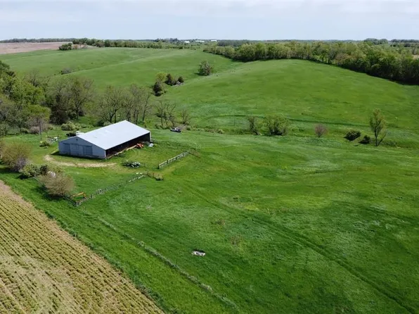 E Massbach Rd, Elizabeth, IL 61028