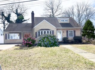 104 Vesper Court, Babylon, NY