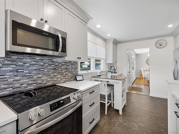 5th image of 13 Westwood Drive
