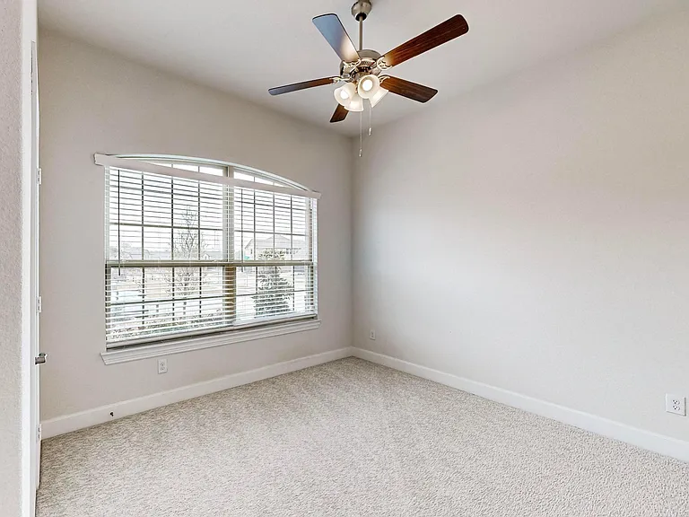 9826 Polk St — Photo 27