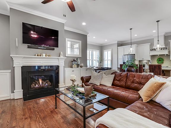 3rd image of 2516 Maroni Dr