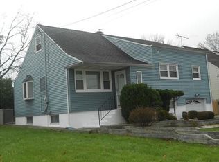 64 Mildred Ln, Fords, NJ 08863