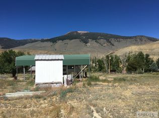253 River Dr, Challis, ID 83226