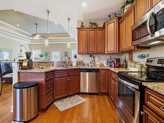 3rd image of 600 Annese Dr.