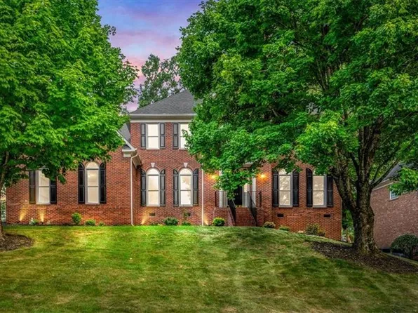 4203 Obriant Pl, Greensboro, NC 27410